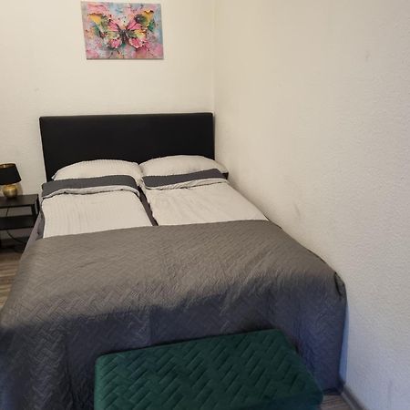 City-Apartment In Krefeld, Kueche, Naehe Duesseldorf Messe エクステリア 写真