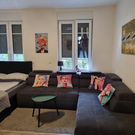 City-Apartment In Krefeld, Kueche, Naehe Duesseldorf Messe エクステリア 写真
